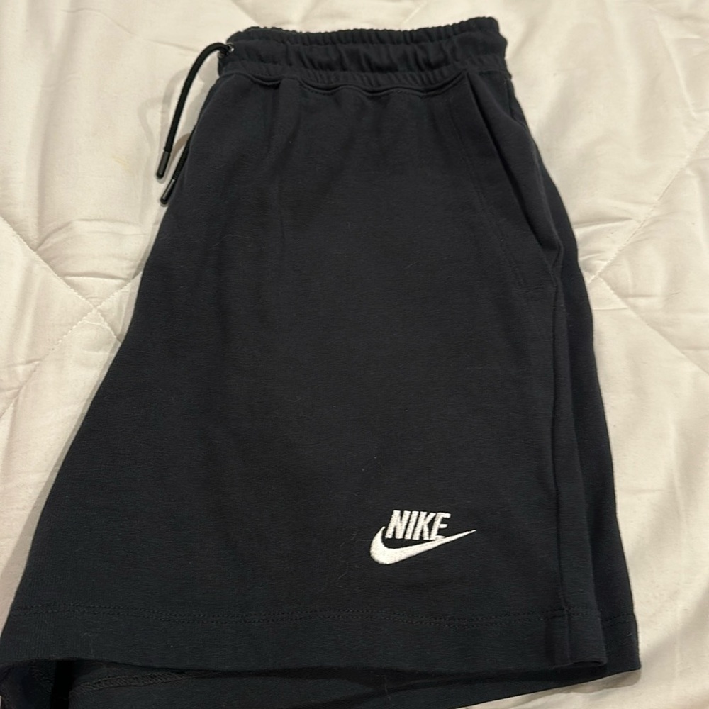 Nike high rise shorts